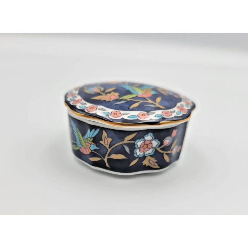 Vtg Takahashi Silk Road Hand Decorated Porcelain Trinket Box Blue w/ Bird Flower - Picture 4 of 7